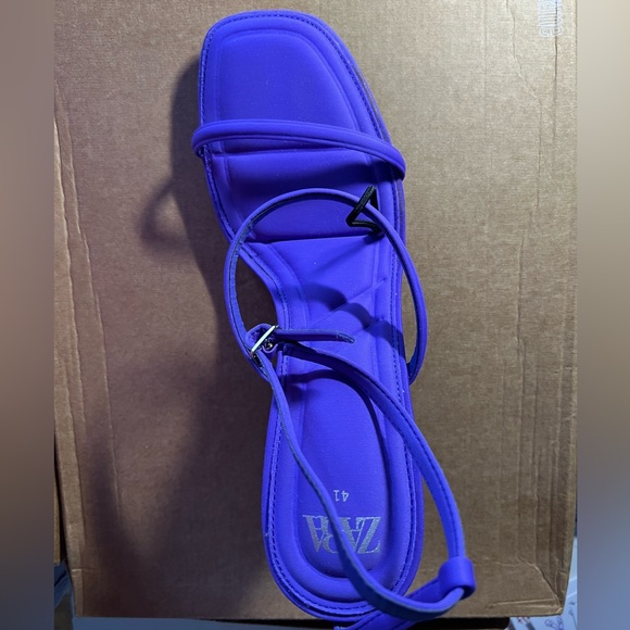 Women's Purple Strappy Heels - Picture 2 of 4